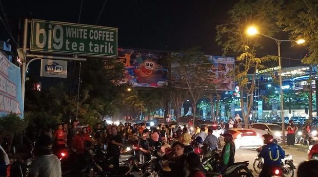  Lokasi bangunan kafe yang roboh di Ring Road Medan