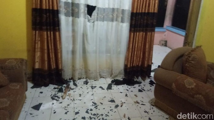 Anggota Brimob Rusak Rumah Nenek di Kendari karena Kejar Preman