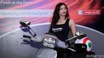 Yang Menggoda di Antara Vespa Sprint dan Primavera