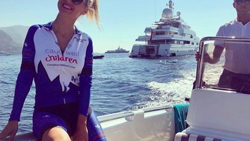 Sang pacar bernama Modesta Vezesniauskaite, mantan atlet sepeda asal Lithuania. Foto: Instagram