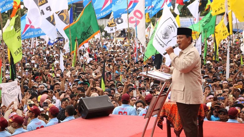 Hasil gambar untuk prabowo di solo