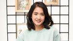 Gaya Nadya Arina dengan Sweater Oversize