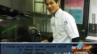 Cowok biasanya selalu salah dimata cewek. Tapi kalau Chef Juna katanya beda nih. Ada ada aja ya! Foto: 1cak