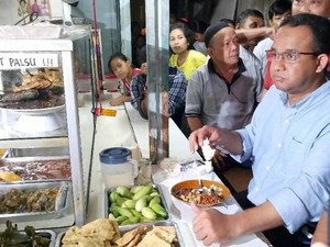 Enak dan Murah, Warteg Jadi Tempat Jokowi hingga Anies Baswedan Makan Siang