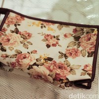 Tahun 2019, pouch yang banyak dicari adalah pouch berbahan sintetis dengan warna-warna yang netral seperti cokelat, hitam, dan krem. Foto: Silmia Putri/Wolipop