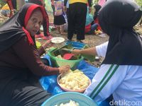 Warga Polewali Gelar Makan Bersama Ubi Kayu Rasa Rindu dan Rasa Mana Lagi
