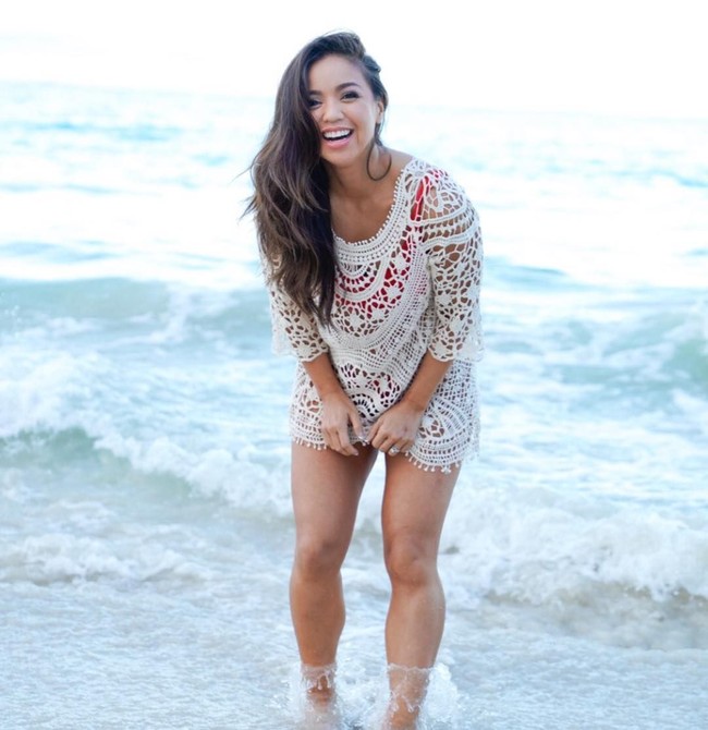 Ibu tiga anak, Maria Kang adalah seorang fanatik kebugaran dari California. Ia telah memenangkan penghargaan untuk penampilannya, mendapatkan hadiah di berbagai kontes Miss Bikini. Foto: Instagram