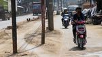 Duh, Ada Tiang di Tengah Jalan Perancis! Kok Bisa?