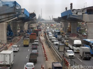 Mudik Pertama Bareng Keluarga, Pakai Kendaraan Umum atau Pribadi?