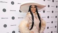 Cardi B saat hadiri sebuah acara di New York, AS pada Minggu (7/4) waktu setempat. Cindy Ord/Getty Images for Beautycon