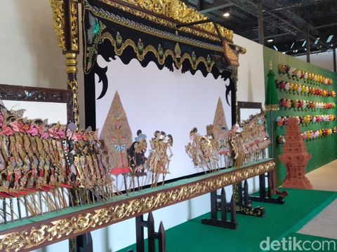 Set wayang kulit di Museum Budaya/