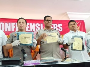 Rampok dan Telanjangi Penumpang, Sopir Taksi Online Ditangkap