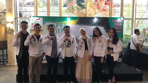 Delia eks Ecoutez Ajak Milenial Jangan Golput untuk Pilpres 2019