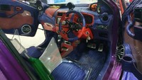 Dirinya juga merubah semua bagian mobil terutama pada bagian interior mobil. Foto: Ridwan Arifin