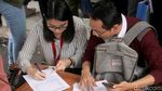 Warga Ramai-ramai Urus Surat Pindah Tempat Mencoblos di Jakbar