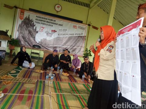 Warga Kampung Adat Pulo Garut: Meski Ribet, Kita Ikut Pemilu