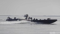 Pasukan Gultor TNI pun kemudian melakukan upaya-upaya penyelematan sandera dan melumpuhkan teroris.