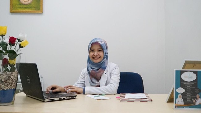 Kaaa cantiik banget siih, 😍 cantik luar dalam, ungkap salah satu followers Davrina di Instagram. Sosoknya yang murah senyum sering disebut cantik luar dan dalam. Foto: Instagram/DavrinaRianda