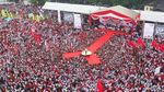 Potret Massa Peserta Kampanye Jokowi di Solo