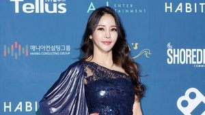 Foto: Penyanyi Seksi Korea yang Biayai Hidup Suami 17 Tahun Lebih Muda