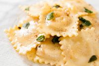 5 Jenis Saus Klasik Ini Cocok Dipadu dengan Aneka Pasta, Mana yang Kamu Suka?