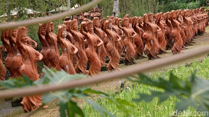 Taman Gandrung Terakota Banyuwangi Taman Gandrung Terakota di Banyuwangi