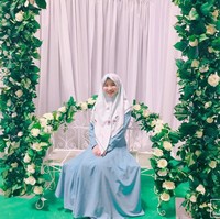 Tak tanggung-tanggung, ia pun memutuskan untuk berhijab. Wanita berhijab sangat jarang di Jepang, sehingga ia seringkali menjadi perhatian. Foto: Instagram/NurArisaMaryam