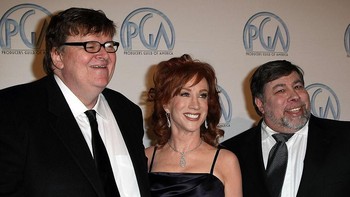 Begitulah, Woz hanya berkiprah sangat singkat di Apple selama sekitar 9 tahun. Tapi meskipun sudah keluar, seperti sudah disebutkan dia masih dianggap pegawai Apple dan tetap mendapatkan gaji. Foto: Getty Images