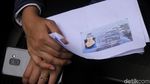 Warga Ramai-ramai Urus Surat Pindah Tempat Mencoblos di Jakbar