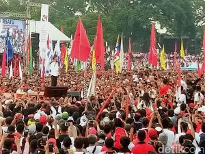 Jurus Kader Golkar Jelang Pilpres: Mangkir hingga Membelot