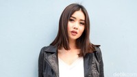Ia jadi sorotan usai pengakuan Iwa K yang menyebut dirinya sulit menemui anaknya yang kini bersama Selfi. Noel/detikFoto