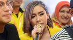 Penampilan Cita Citata di Kampanye Golkar