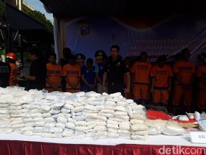 Barang Bukti 21 Kg Sabu dan 19 Kg Ganja Dimusnahkan
