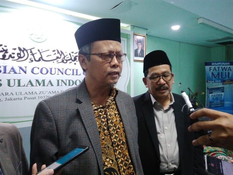 Waketum MUI: Kalaupun yang Dibawa Opick Rambut Nabi Lalu untuk Apa? Waketum MUI: Kalaupun yang Dibawa Opick Rambut Nabi Lalu untuk Apa?