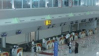 Menteri Perhubungan (Menhub) Budi Karya Sumadi mengatakan saat ini baru ada 32 penerbangan di Bandara Tjilik Riwut karena warga masih memilih ke Banjarmasin, namun pemerintah yakin jumlah penerbangan akan semakin bertambah seiring meningkatnya jumlah penumpang. Dok. BKIP Kemenhub.