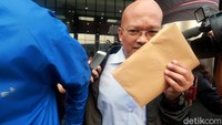 Selain Taufik, KPK juga memanggil saksi lain yang juga merupakan pegawai PT Humpuss Transportasi Kimia (HTK) yakni, Yudha Afrizal Friara yang akan diperiksa sebagai saksi untuk tersangka Asty Winasti.