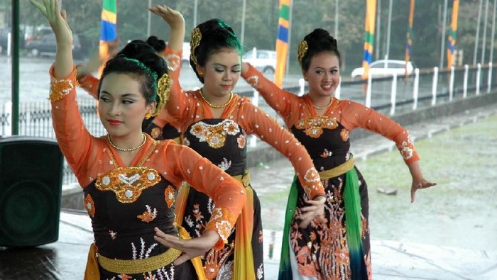 tari jaipongan