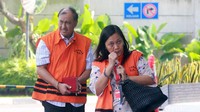 Markus Nari tiba bersamaan dengan tersangka kasus dugaan suap anggota DPR Bowo Sidik Pangarso, Indung.