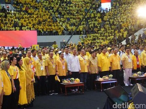 JK Hadiri Kampanye Akbar Golkar di Istora Senayan