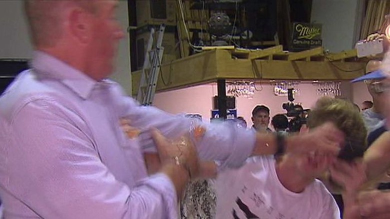 Senator Australia yang Anti-Imigran Tak Dituntut dalam Kasus Eggboy Senator Australia yang Anti-Imigran Tak Dituntut dalam Kasus Eggboy