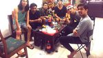 Berseteru dengan Kriss Hatta, Begini Gaya Kulineran Aktor Antony Hillenaar