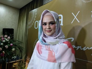 Jelang Ramadan, Cut Meyriska Buka Bisnis Busana Muslim
