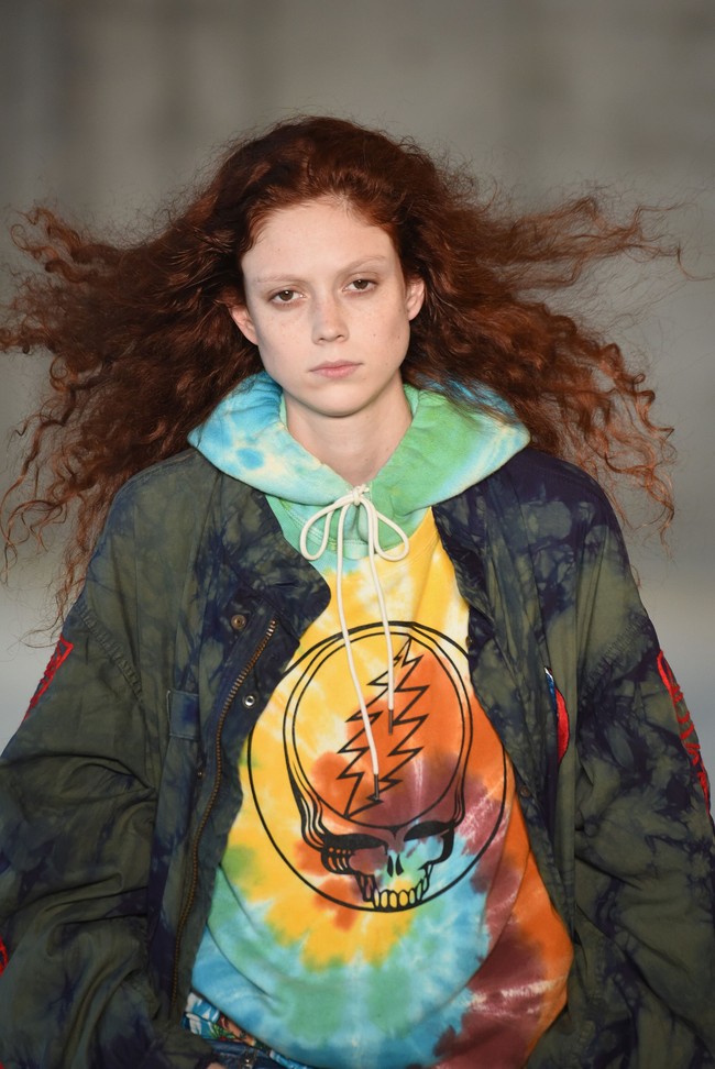 Ia berjalan di fashion show Louis Vuitton, Alexander Wang hingga Marc Jacobs. Ia juga membintangi kampanye terbaru Tiffany & Co, bahkan Chanel. Foto: Getty Images