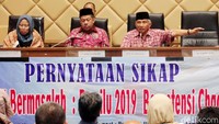 Amien Rais dalam sambutannya mengatakan pernyataan sikap terhadap DPT bermasalah ini digelar bukan untuk mendelegitimasi pemilu, melainkan untuk melegitimasi pemilu.