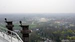 Pemandangan Kota Industri Jerman dari Ketinggian 117 Meter