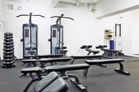Tiap Rabu, Tempat Gym Ini Siapkan Camilan Enak yang Bisa Dimakan Sepuasnya