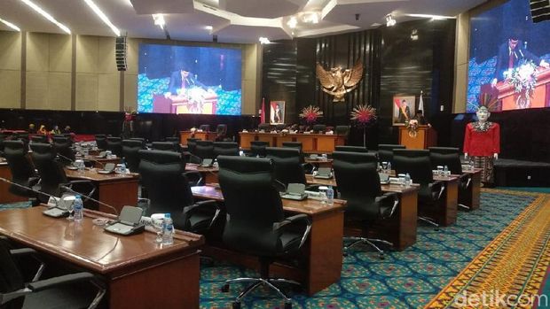 Paripurna DPRD DKI Sepi, Anies Doakan Dewan yang Hadir Aman di Pemilu