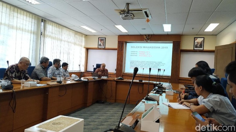 Kemenristek Dikti: UTBK Sesi Tambahan Berjalan Lancar Kemenristek Dikti: UTBK Sesi Tambahan Berjalan Lancar