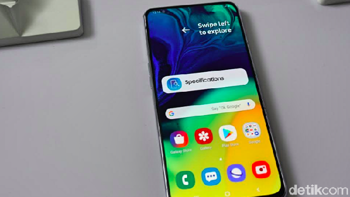 Samsung Galaxy A80. Foto: Firdaus Anwar/detikinet Samsung Galaxy A80. Foto: Firdaus Anwar/detikinet