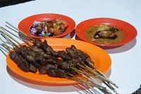 Warung Sate Shinta: Empuk Juicy Sate Kambing di Warung Sate Lamgganan Jokowi